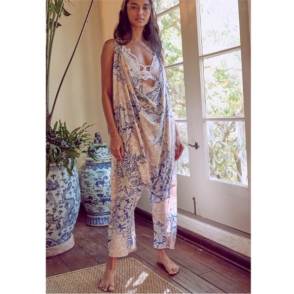 Free People Intimately Hot Pink and Red Floral Boho Harem Eazzzy Romper XS - Picture 2 of 11